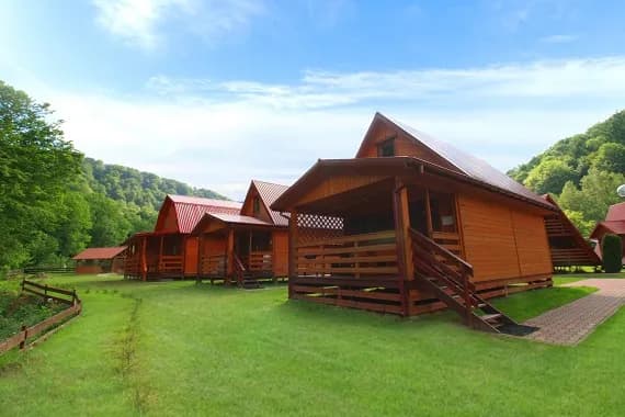 Gdzie noclegi w Bieszczadach - najlepsze miejsca na relaks i przygodę