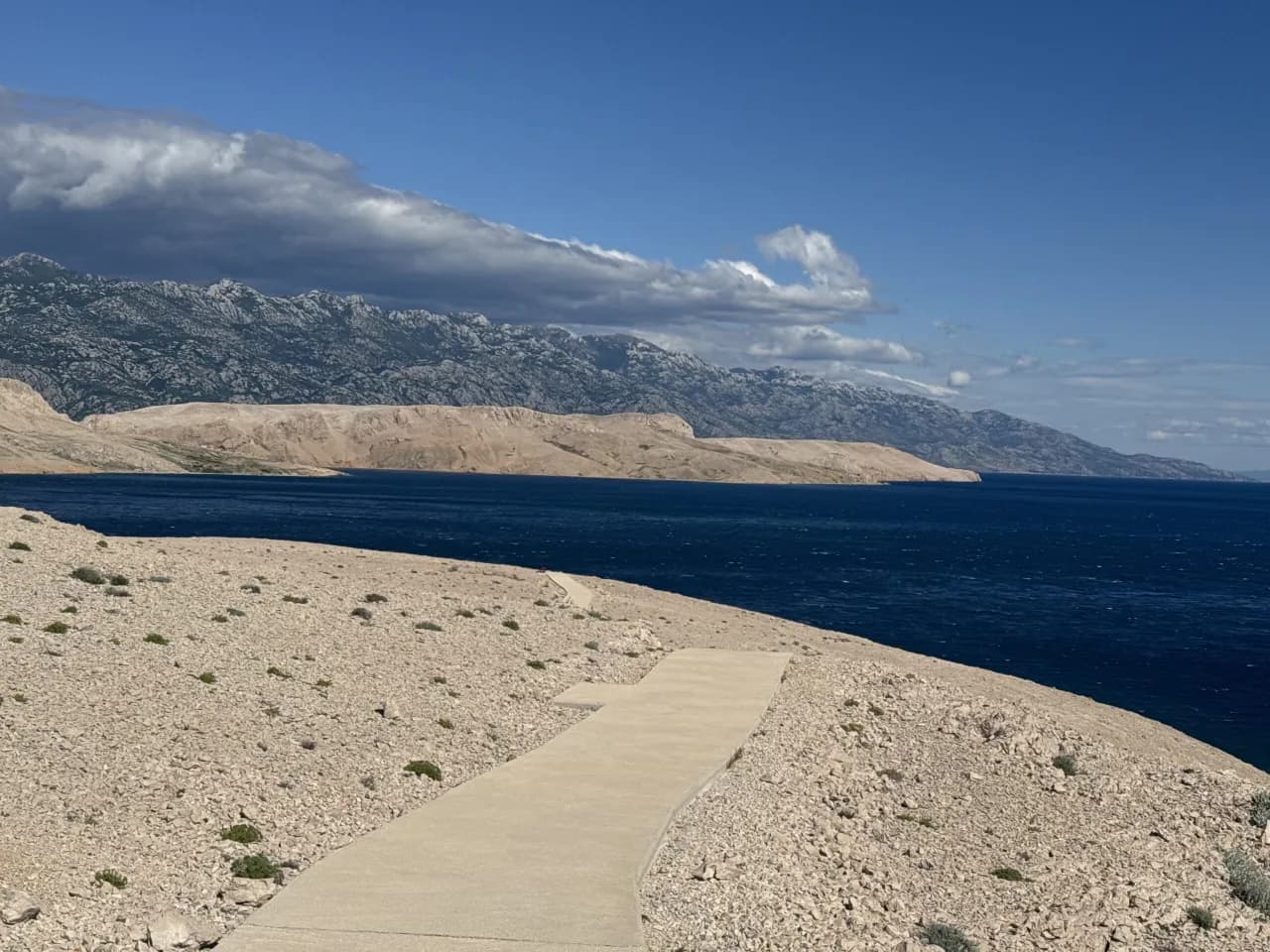 Najlepsze atrakcje na wyspie Pag, które musisz zobaczyć podczas wakacji