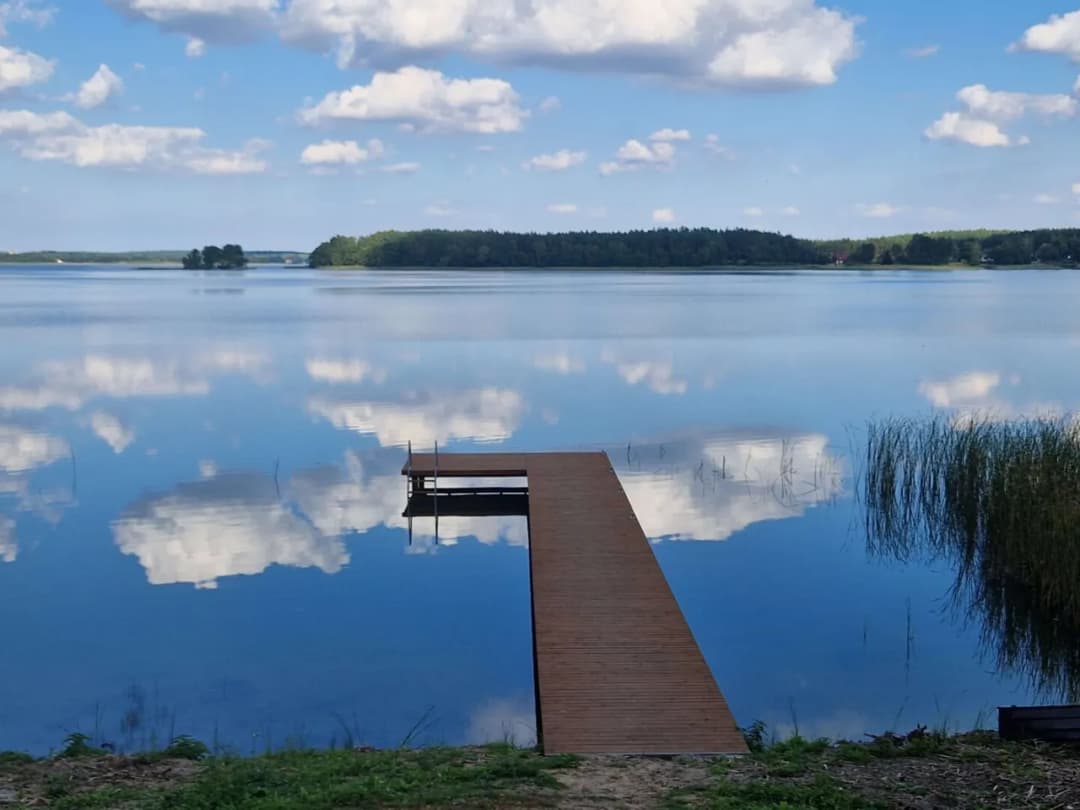 Jak zdobyć pozwolenie na wędkowanie w Jeziorze Raduńskim?
