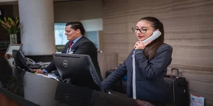 Hotel dla dorosłych co to znaczy? Odkryj wyjątkowe cechy i korzyści