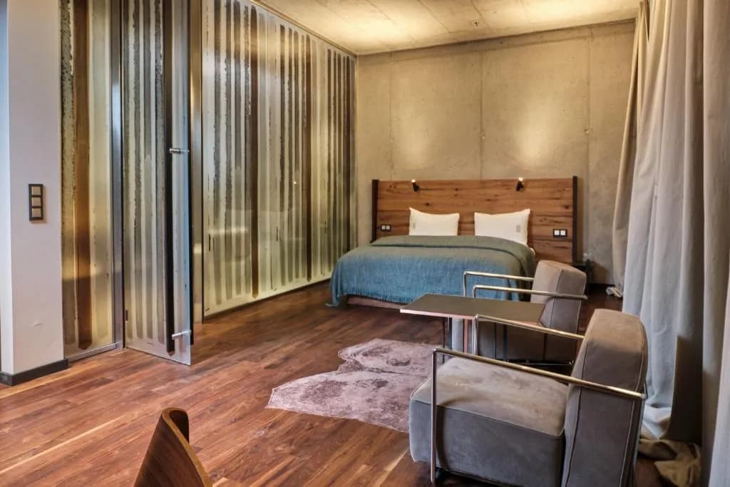 Ile kosztuje hotel w Warszawie? Ceny, które Cię zaskoczą!